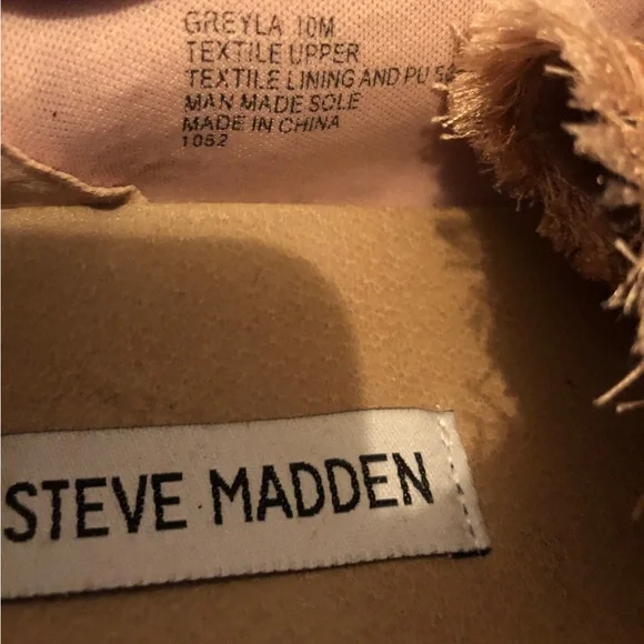STEVE MADDEN GREYLA Women’s Blush/Pink Satin Sneakers Size 10 - Picture 4 of 4